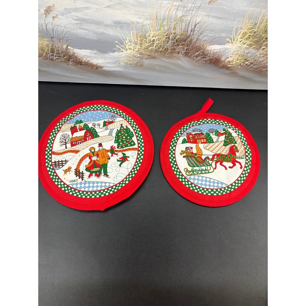 Vintage B&D Christmas Pot Holder Set Red Quilted Round Winter Sleigh Farm Scene